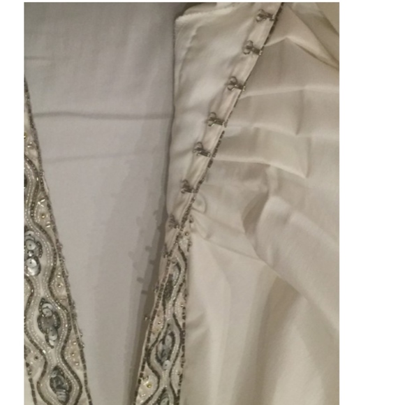 button down - Picture 3 of 3